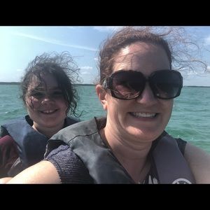 Meet your Posher, Alison